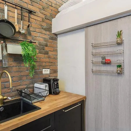 Charming Industrial-style Studio Just Nearby Montmartre In - Welkeys Apartment *