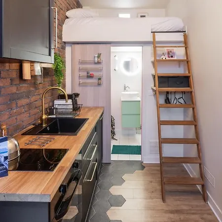 Charming Industrial-style Studio Just Nearby Montmartre In - Welkeys